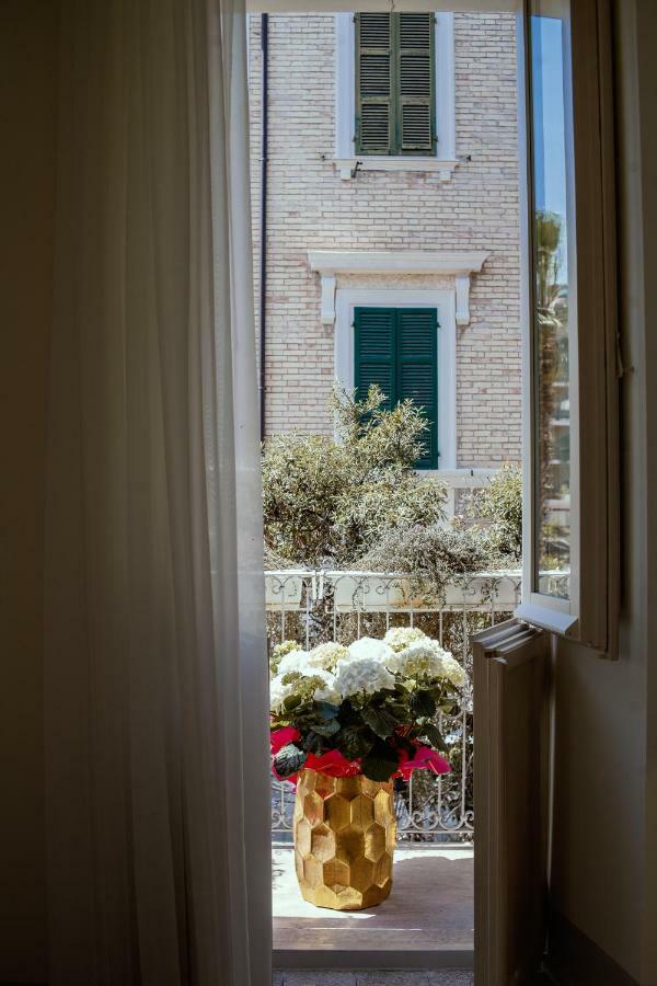 Palazzo Dei Grifoni - Luxury Suites - San Benedetto del Tronto Exterior foto